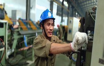 牛??！一線工人成功制造自動打包帶機！