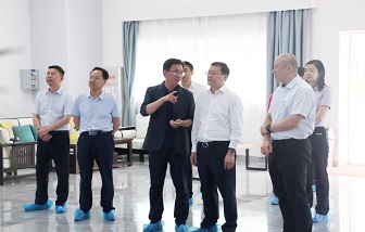 中國銀行甘肅省分行黨委書記、行長王峰一行蒞臨海亮新材調(diào)研