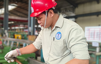 優(yōu)秀員工黎杜雄強(qiáng)：不是100分，就是0分