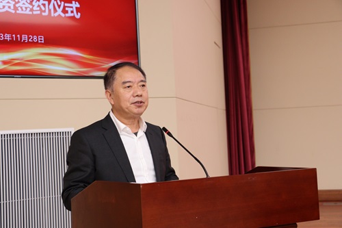 17012190759410769bQF.jpg 海亮集團(tuán)-曹建國(guó).jpg