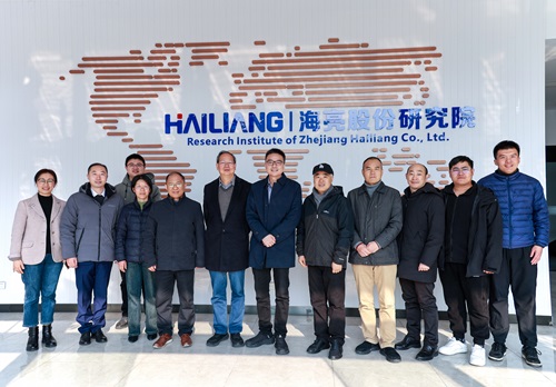 17032093404893922bwL.jpg 1L4A1599.jpg